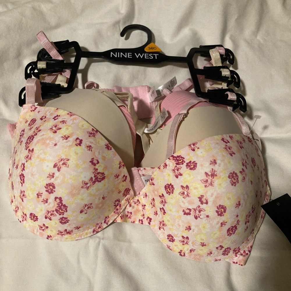 NWT! Nine West 3 pack bras. 38C